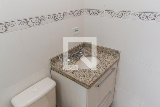 Banheiro de casa de condomínio à venda com 3 quartos, 110m² em Vila Medeiros, São Paulo