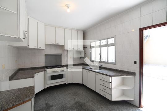 Cozinha de casa à venda com 2 quartos, 150m² em Jardim Jaú (zona Leste), São Paulo