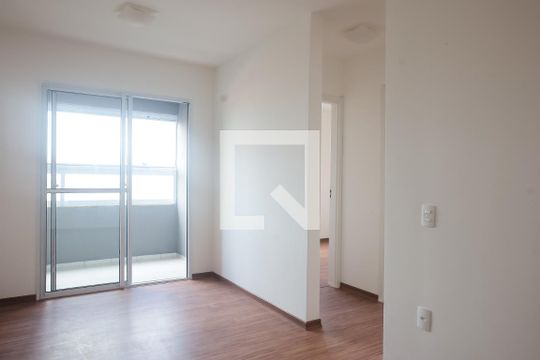 Apartamento para alugar com 2 quartos, 50m² em Vila Metalúrgica, Santo André