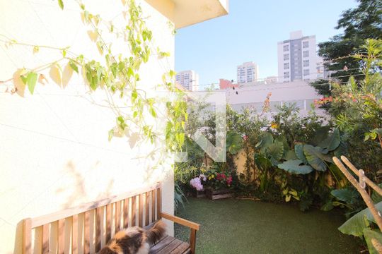 Varanda da Suíte 2 de casa à venda com 3 quartos, 205m² em Parque São Jorge, São Paulo