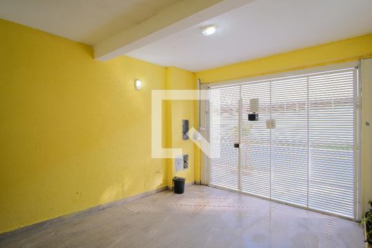 Garagem de casa à venda com 3 quartos, 205m² em Parque São Jorge, São Paulo