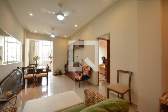Sala de apartamento para alugar com 3 quartos, 96m² em Flamengo, Rio de Janeiro