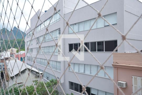 Vista de apartamento para alugar com 3 quartos, 96m² em Flamengo, Rio de Janeiro