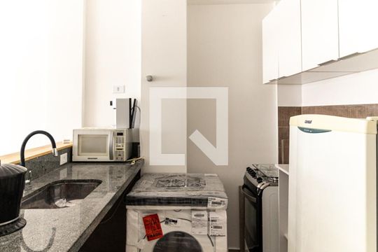 Cozinha de kitnet/studio para alugar com 1 quarto, 32m² em Vila Buarque, São Paulo