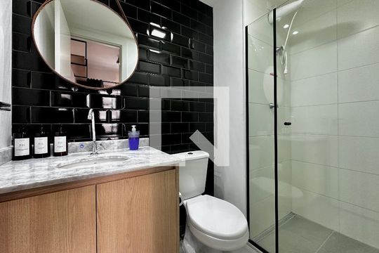 Banheiro Suíte de apartamento para alugar com 1 quarto, 27m² em Vila Nova Conceição, São Paulo