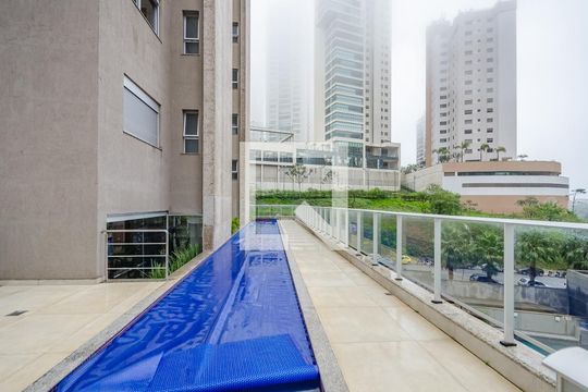 Piscina de apartamento à venda com 1 quarto, 50m² em Vila da Serra, Nova Lima