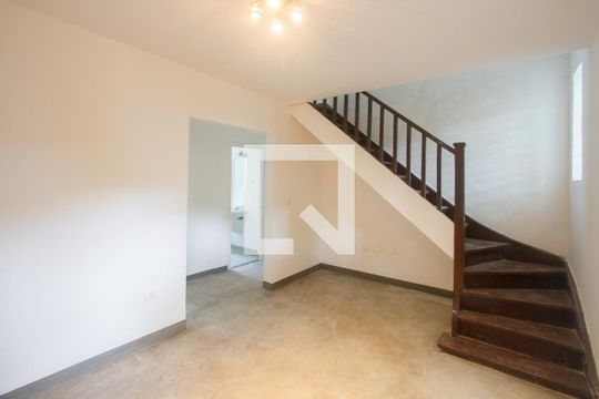 Casa para alugar com 2 quartos, 80m² em Chácara Santo Antônio (zona Sul), São Paulo