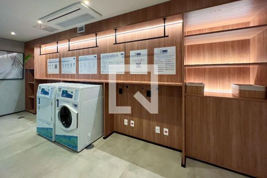 Área comum - Lavanderia de kitnet/studio para alugar com 1 quarto, 25m² em Indianópolis, São Paulo