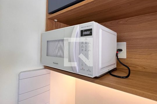 Cozinha de kitnet/studio para alugar com 1 quarto, 25m² em Indianópolis, São Paulo