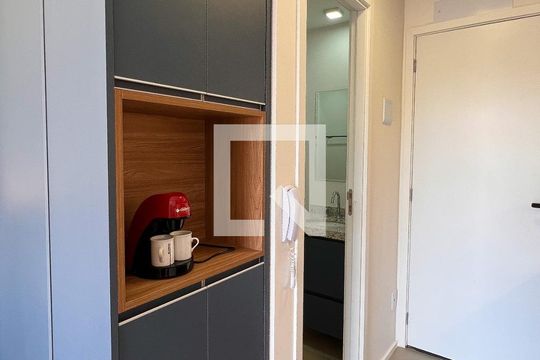 Studio de kitnet/studio para alugar com 1 quarto, 25m² em Indianópolis, São Paulo