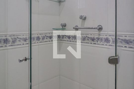 Banheiro do Quarto 4 Suíte  de apartamento à venda com 4 quartos, 170m² em Centro, Belo Horizonte