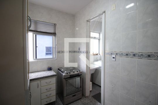 Cozinha de apartamento à venda com 3 quartos, 100m² em Castelo, Belo Horizonte
