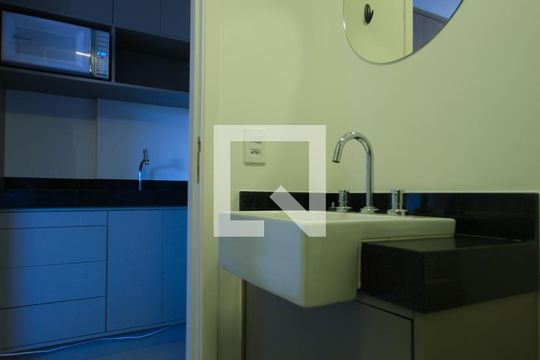 Banheiro de apartamento para alugar com 1 quarto, 21m² em Vila Mariana, São Paulo