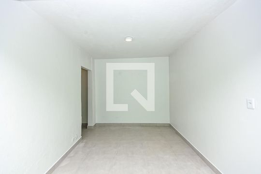 Sala de casa para alugar com 1 quarto, 40m² em Vila Madalena, São Paulo