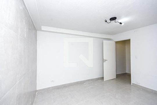 Quarto de casa para alugar com 1 quarto, 40m² em Vila Madalena, São Paulo