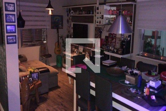 Cozinha de apartamento para alugar com 1 quarto, 75m² em Vila Monumento, São Paulo