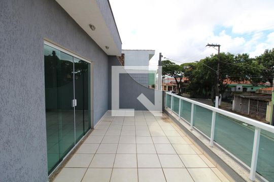 Varanda de casa à venda com 2 quartos, 175m² em Jardim Teresa, São Paulo