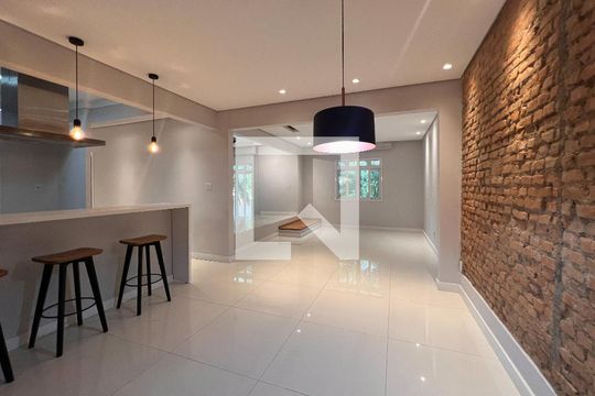 Apartamento à venda com 2 quartos, 105m² em Vila Uberabinha, São Paulo