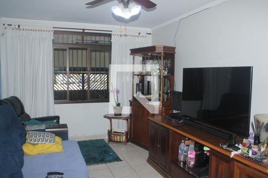 Sala de casa à venda com 3 quartos, 150m² em Jardim Palmares (zona Sul), São Paulo