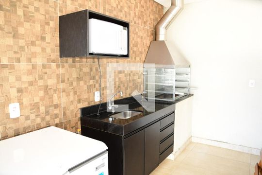 Área comum - Churrasqueira de apartamento para alugar com 2 quartos, 39m² em Jardim Caiapiá, Cotia