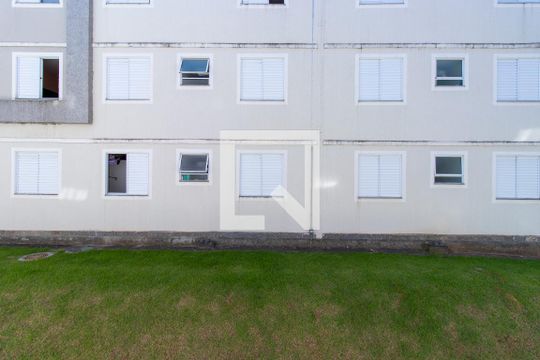 Vista do Quarto 1 de apartamento para alugar com 2 quartos, 39m² em Jardim Caiapiá, Cotia