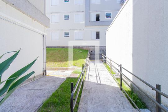 Área comum - Rampa para PcD de apartamento para alugar com 2 quartos, 39m² em Jardim Caiapiá, Cotia