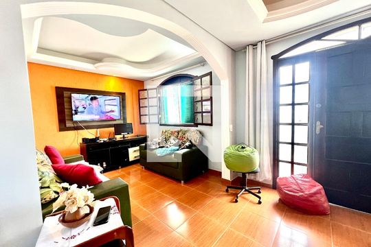 Sala de casa à venda com 3 quartos, 145m² em Fonte Grande, Contagem