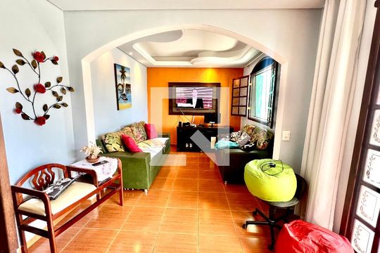 Casa à venda com 3 quartos, 145m² em Fonte Grande, Contagem