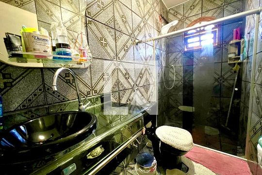 Banheiro de casa à venda com 3 quartos, 145m² em Fonte Grande, Contagem