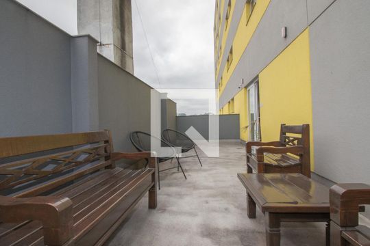 pátio comum de kitnet/studio à venda com 1 quarto, 27m² em Pátria Nova, Novo Hamburgo