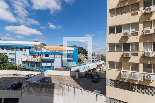 Vista do Quarto 3 de apartamento à venda com 3 quartos, 65m² em Partenon, Porto Alegre