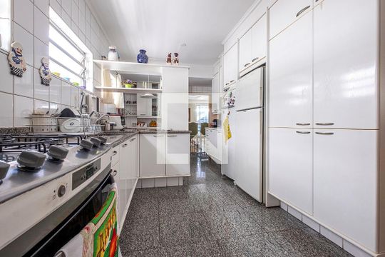 Cozinha de apartamento para alugar com 3 quartos, 210m² em Jardim Paulista, São Paulo