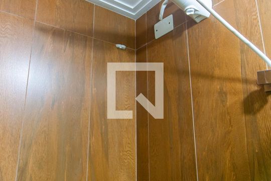 Banheiro de kitnet/studio à venda com 1 quarto, 28m² em Vila Alpina, São Paulo