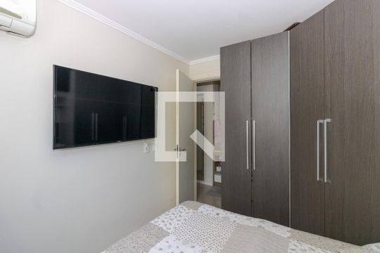 Quarto 1 de apartamento à venda com 2 quartos, 47m² em Sarandi, Porto Alegre