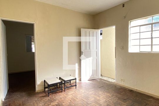 Sala de casa para alugar com 1 quarto, 115m² em Conceição, Osasco