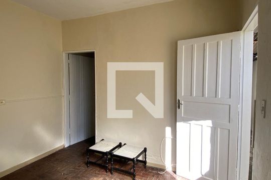 Sala de casa para alugar com 1 quarto, 115m² em Conceição, Osasco