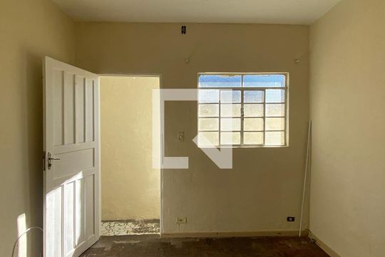 Sala de casa para alugar com 1 quarto, 115m² em Conceição, Osasco