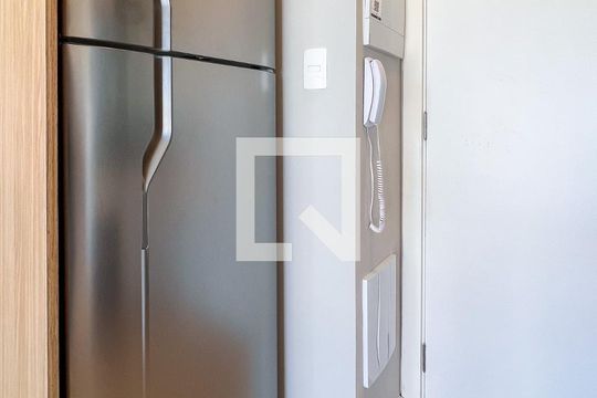 Cozinha de apartamento à venda com 1 quarto, 26m² em Vila Nova Conceição, São Paulo