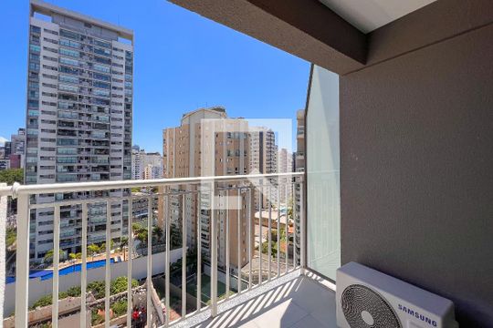 Sacada de apartamento à venda com 1 quarto, 26m² em Vila Nova Conceição, São Paulo