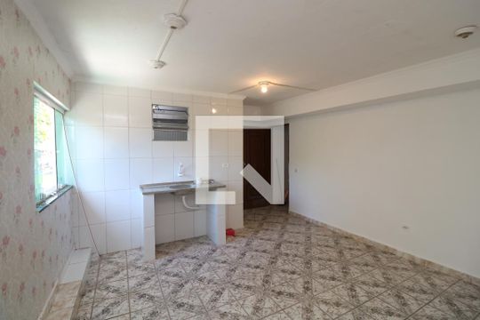 Quarto/Cozinha de kitnet/studio para alugar com 1 quarto, 25m² em Cidade São Mateus, São Paulo