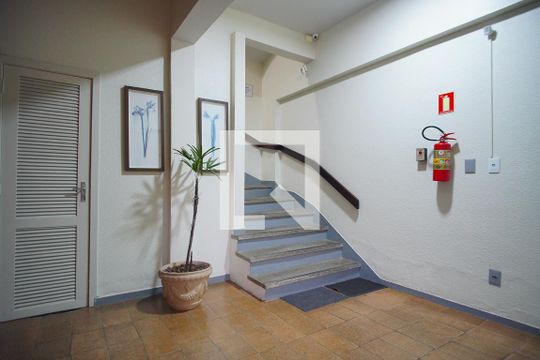 Hall de Entrada de apartamento à venda com 3 quartos, 70m² em Boa Vista, Porto Alegre