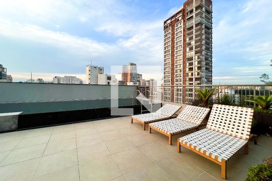 Área comum - Piscina de kitnet/studio para alugar com 1 quarto, 21m² em Moema, São Paulo