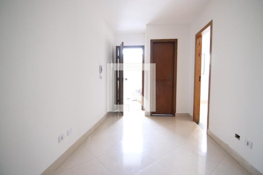 Sala de apartamento para alugar com 2 quartos, 45m² em Vila Nhocune, São Paulo