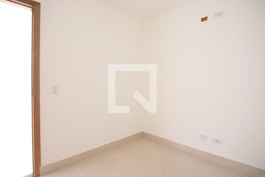 Quarto 2 de apartamento para alugar com 2 quartos, 45m² em Vila Nhocune, São Paulo