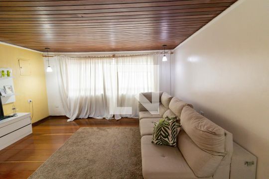 Sala de Estar  de casa à venda com 4 quartos, 217m² em Jardim Sarah, São Paulo