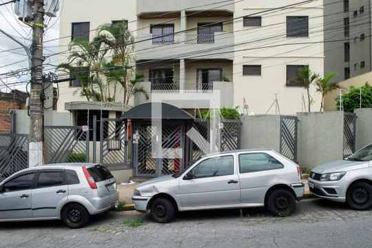 Fachada de apartamento à venda com 2 quartos, 63m² em Vila Romero, São Paulo