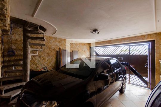 Garagem de casa à venda com 3 quartos, 136m² em Jardim Penha, São Paulo