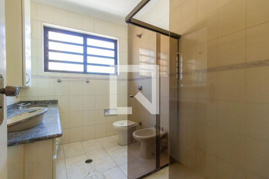 Banheiro  de casa à venda com 6 quartos, 500m² em Vila Mariana, São Paulo