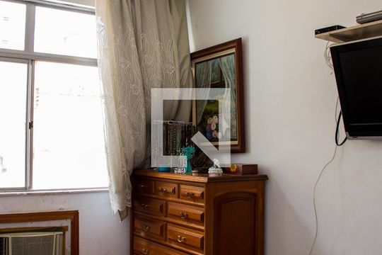 Quarto 1 de apartamento para alugar com 2 quartos, 90m² em Méier, Rio de Janeiro
