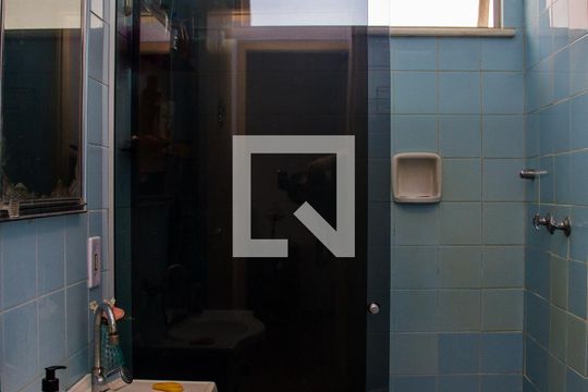 Banheiro de apartamento para alugar com 2 quartos, 90m² em Méier, Rio de Janeiro
